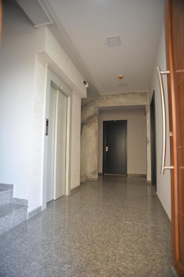 Villa Eleni Apartments Skopje Exterior photo